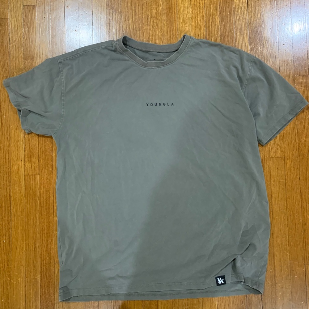 Youngla essential jacked tee - peat green
